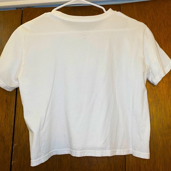 Women’s Cropped white Hollister Graphic Tee - Picture 2 of 4